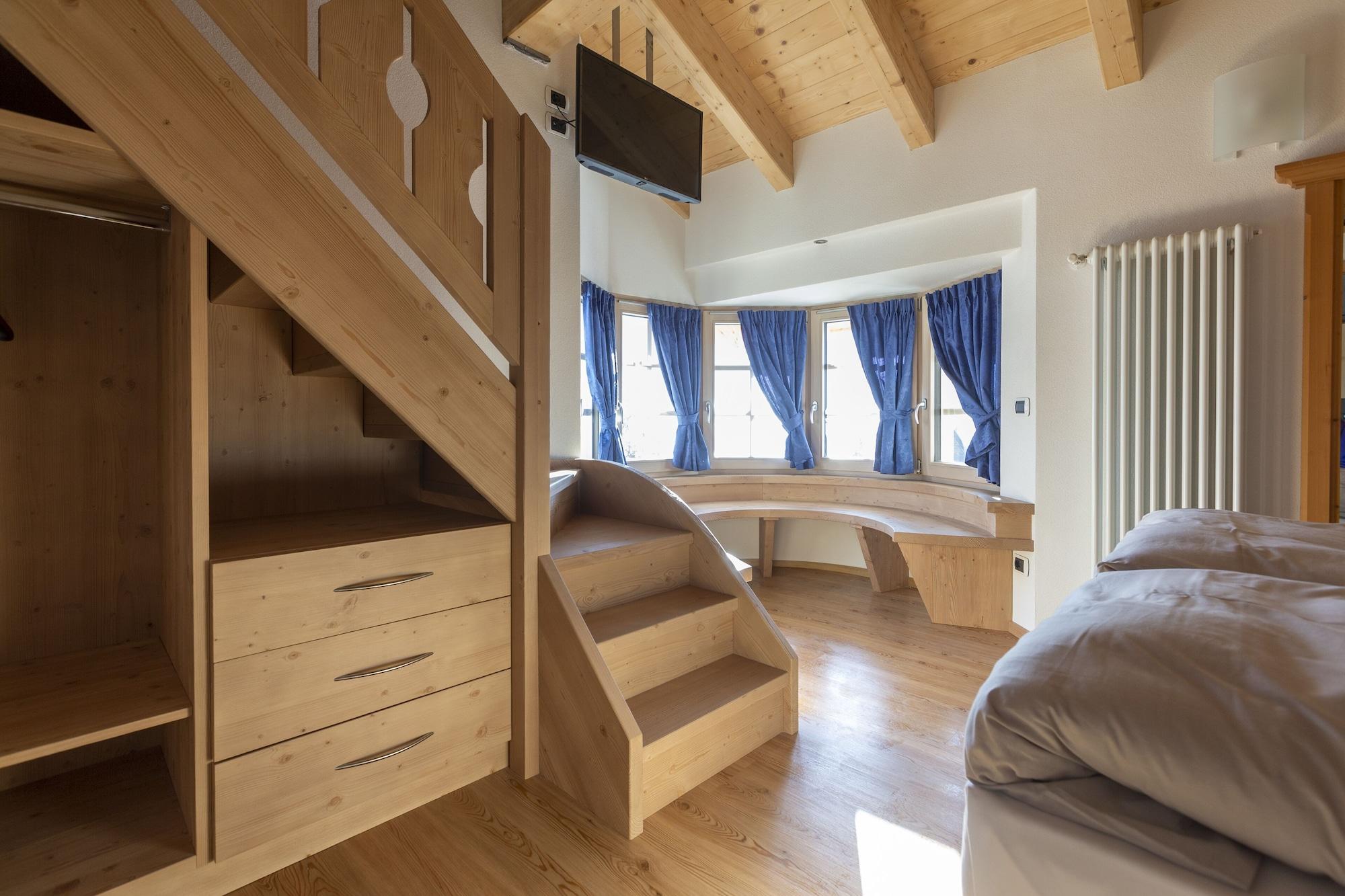 Hotel "La Suisse" Livigno Luaran gambar