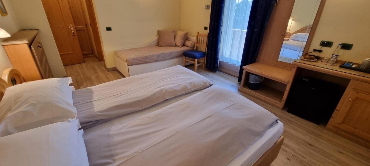 Hotel "La Suisse" Livigno Luaran gambar