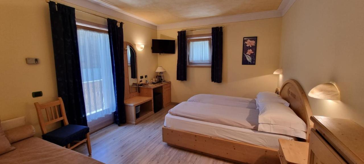Hotel "La Suisse" Livigno Luaran gambar
