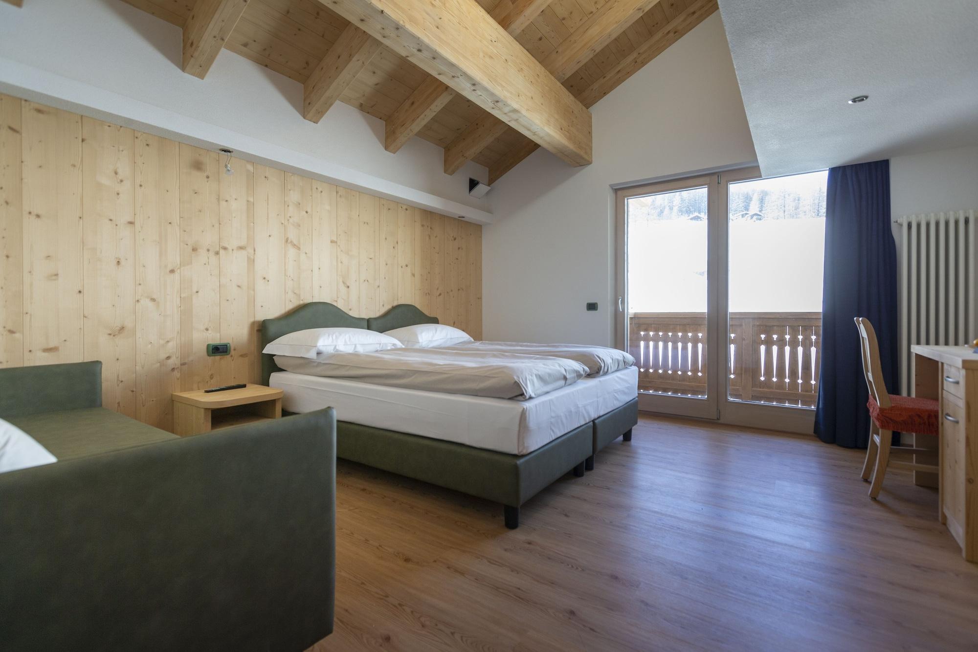 Hotel "La Suisse" Livigno Luaran gambar