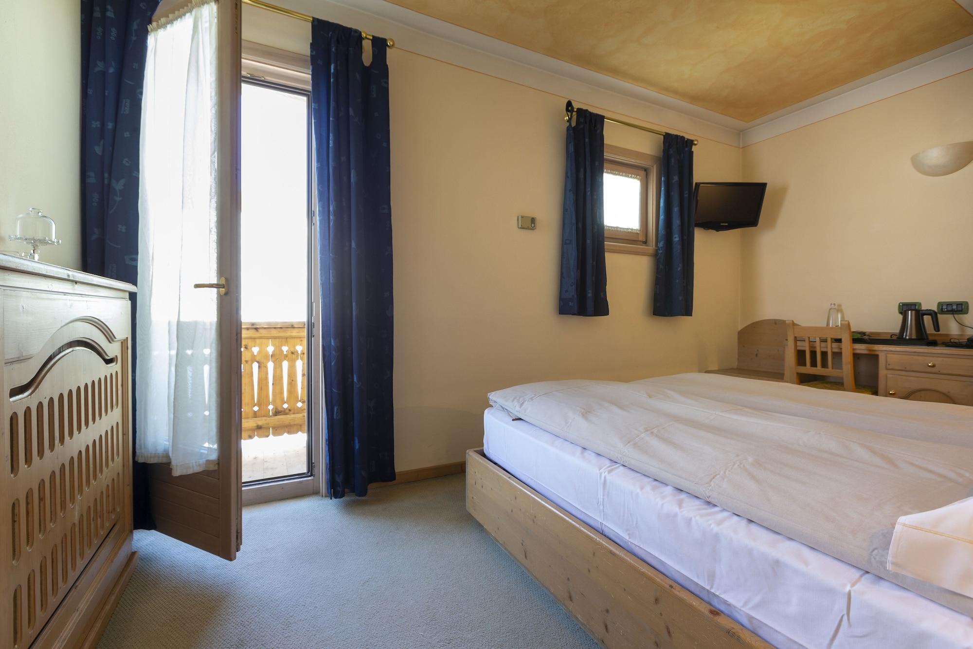 Hotel "La Suisse" Livigno Luaran gambar