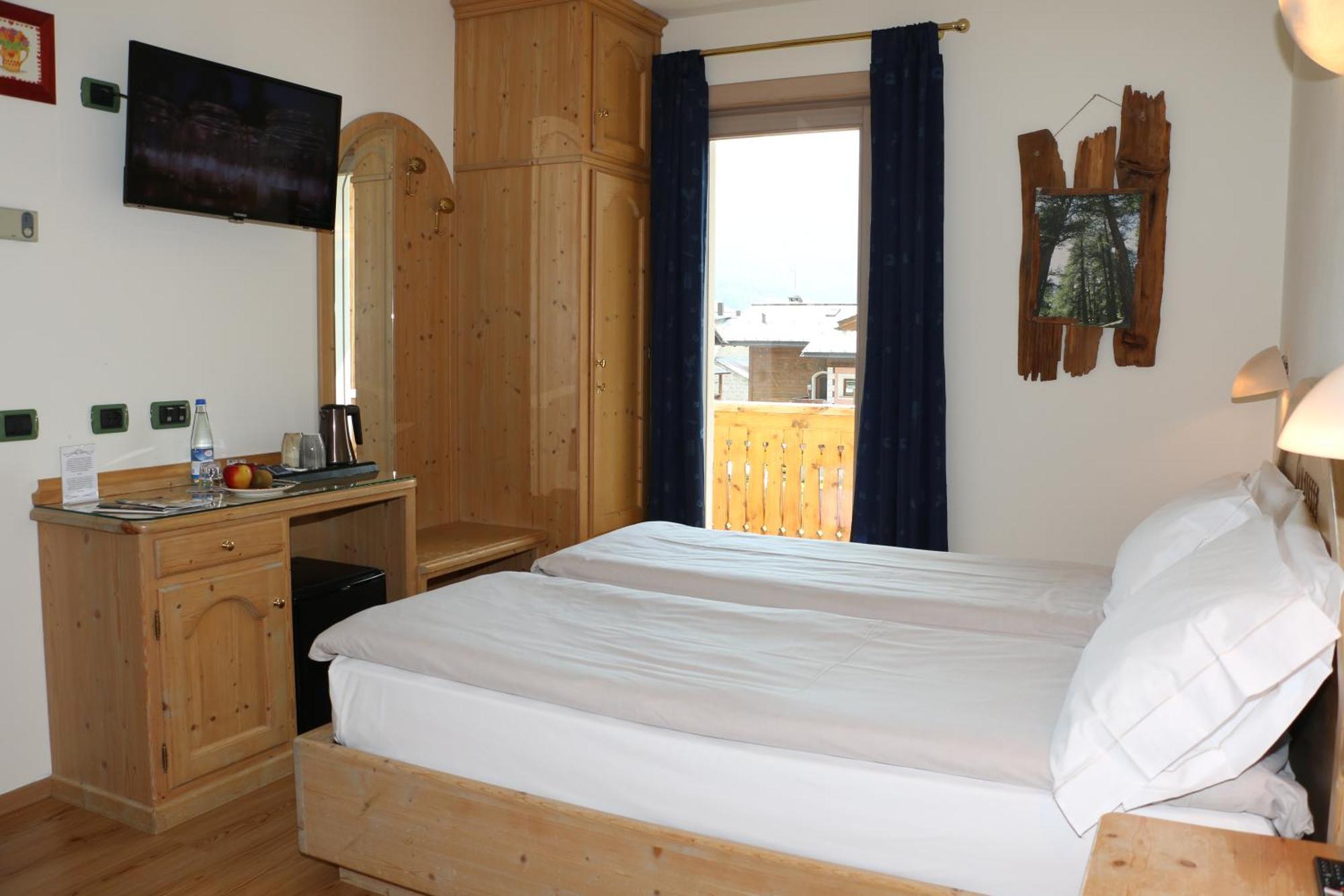 Hotel "La Suisse" Livigno Luaran gambar