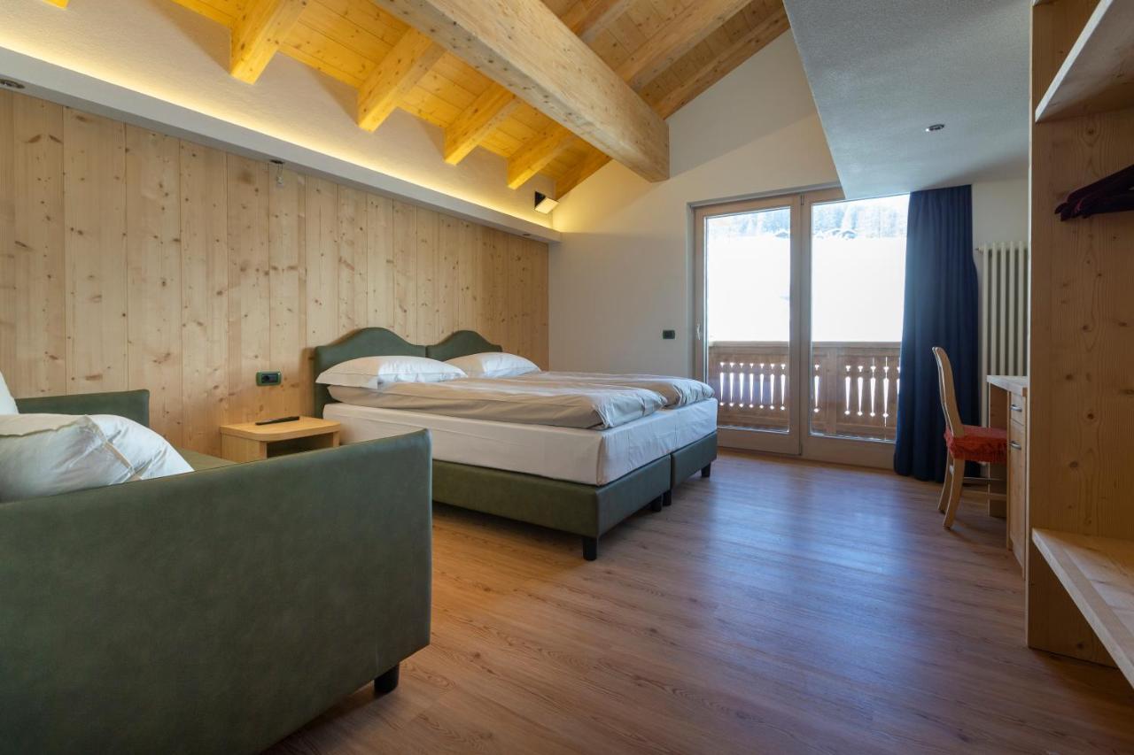 Hotel "La Suisse" Livigno Luaran gambar